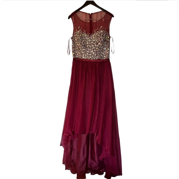 Cinderella Divine Burgundy Hi-Low Prom Dress 16 Beaded Sequins Formal Gown
✨ - Picture 3 of 17